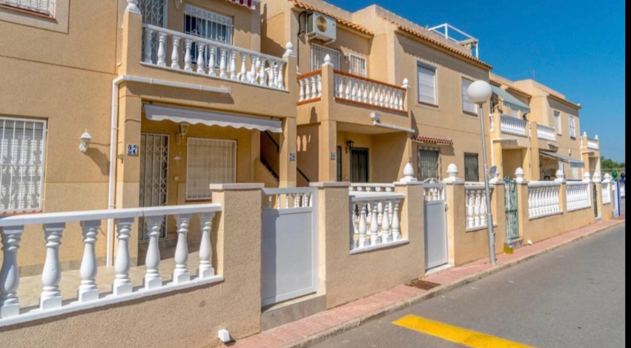 2 Bed Apartment In Paraje Natural Fase 1, Torrevieja Esterno foto